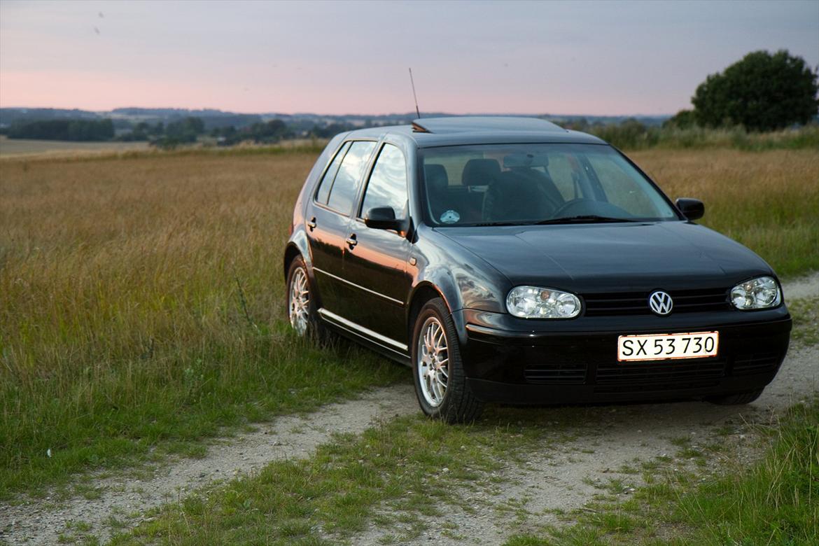 VW Golf 4 1,8 T - - Tak til Nick for at være fotograf ;p. billede 1