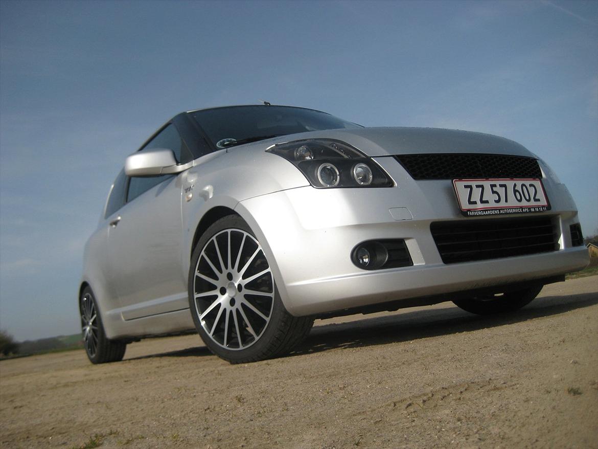 Suzuki Swift 1,5 VVT billede 1