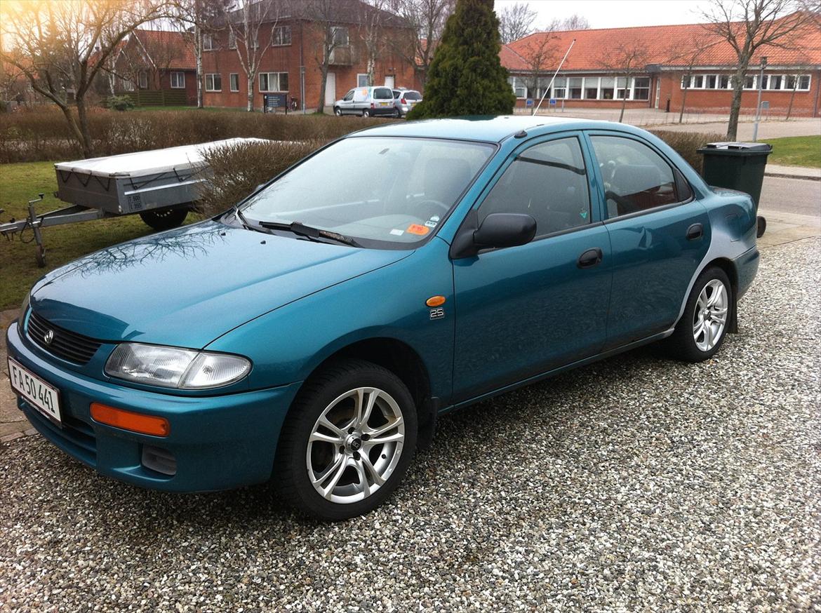Mazda 323 s billede 3