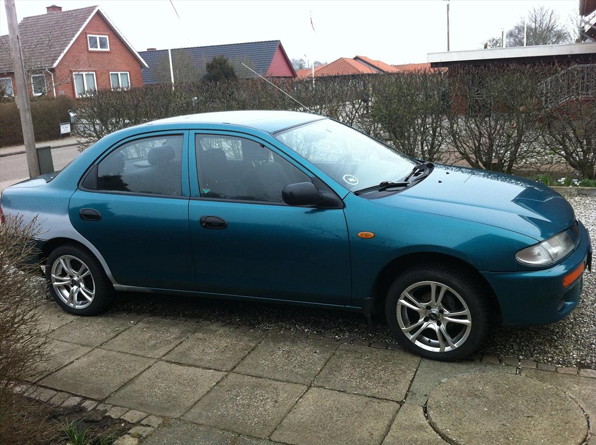 Mazda 323 s billede 7