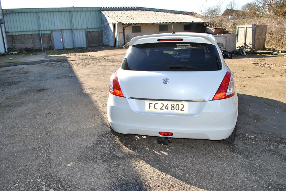 Suzuki Swift Totalskadet :- / billede 9