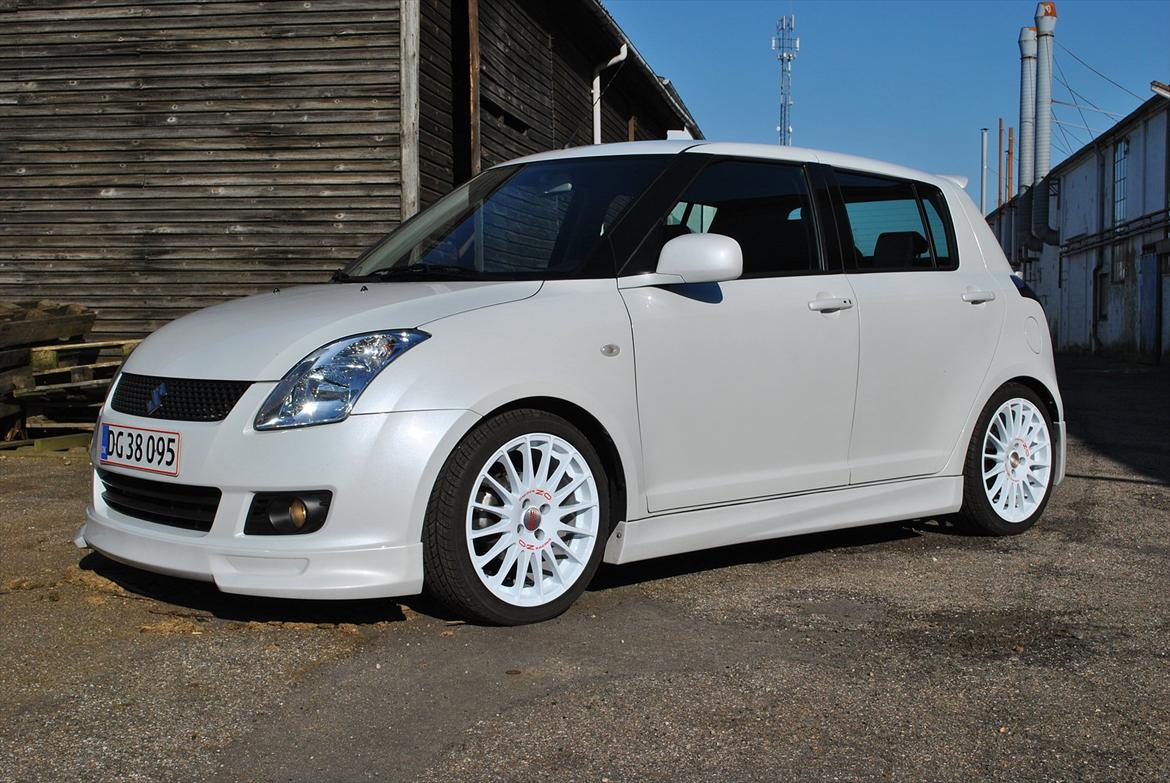 Suzuki Swift Totalskadet :- / - Min søsters Swift :-) billede 17