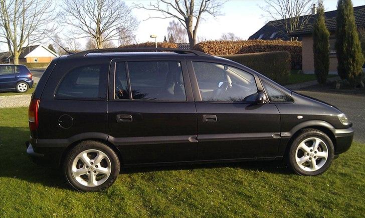 Opel Zafira 7 pers. 2,0Dti Selection "solgt" billede 3