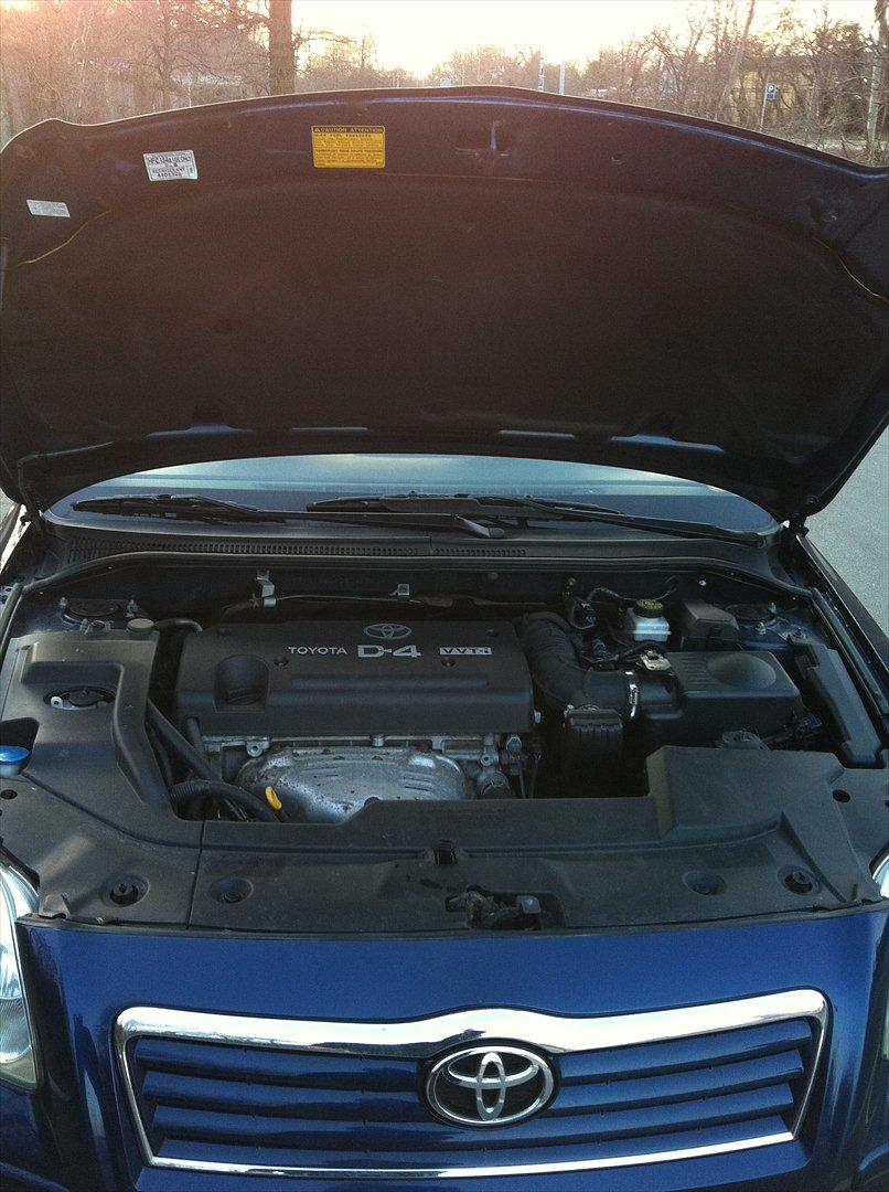 Toyota Avensis billede 13