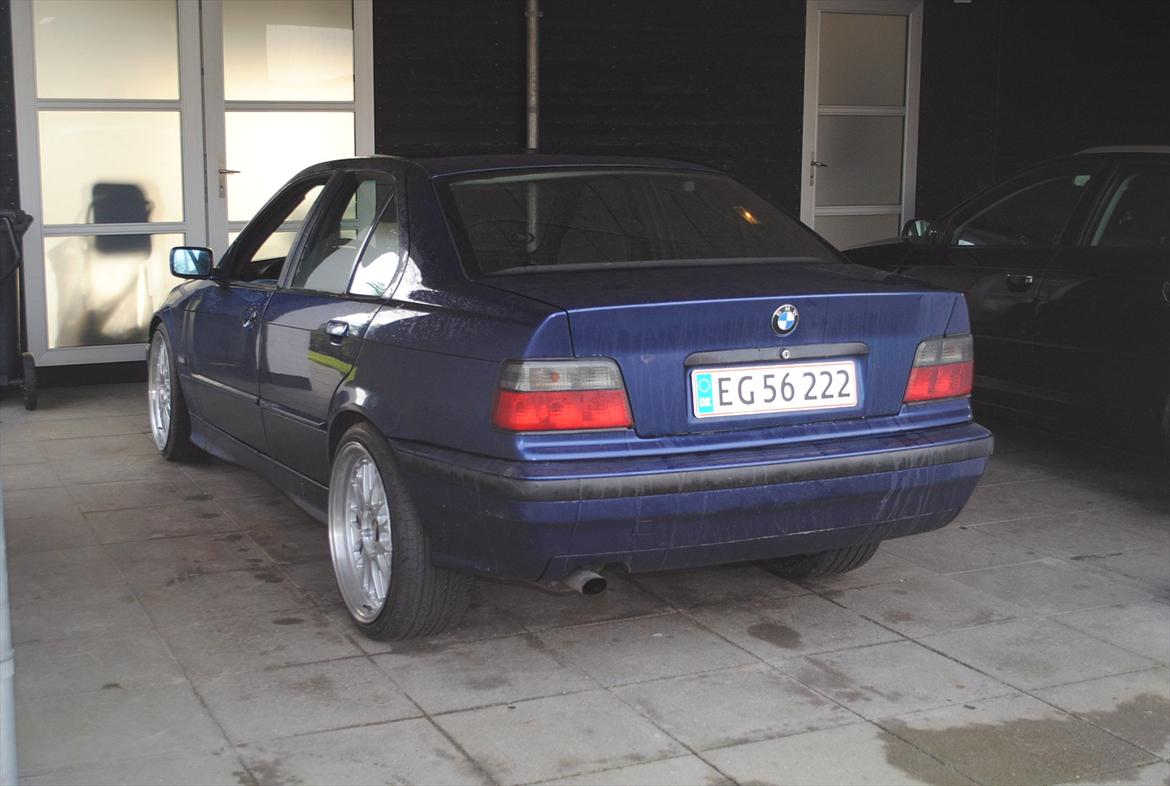 BMW e36 320  billede 1