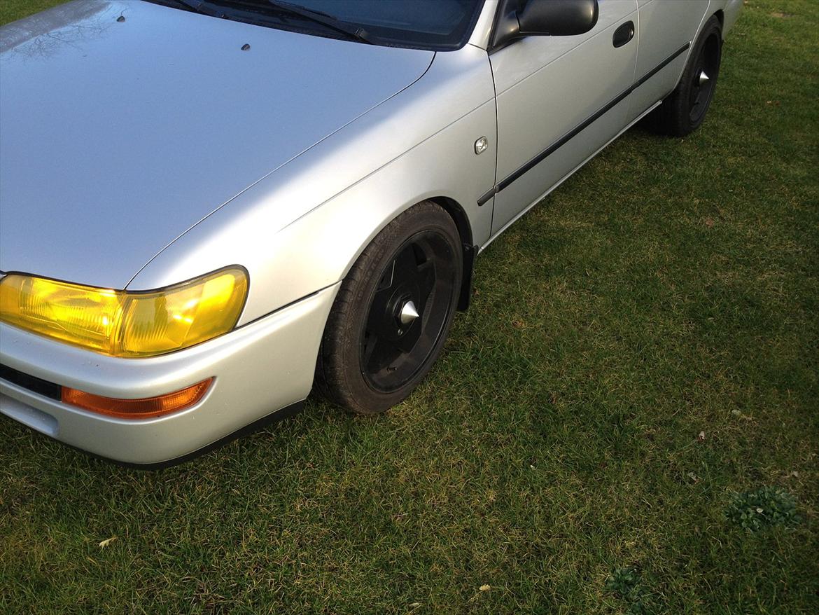 Toyota corolla 1,3 sedan beat billede 14