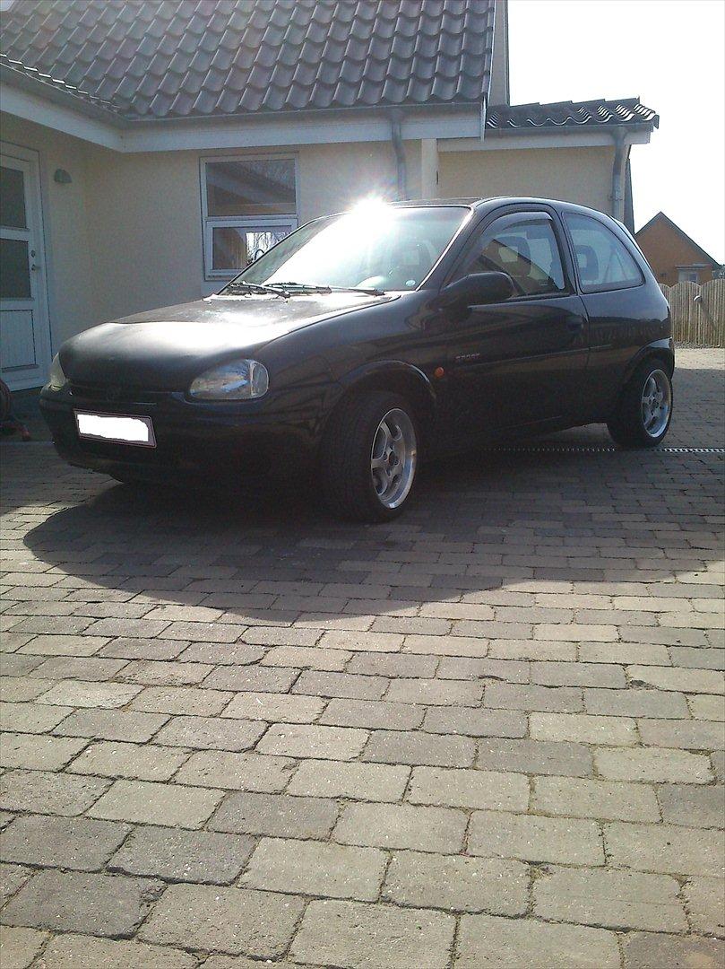 Opel corsa 1,4 i sport. billede 4