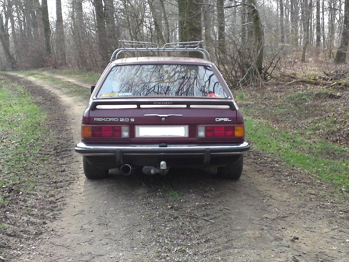 Opel rekord e1 billede 8