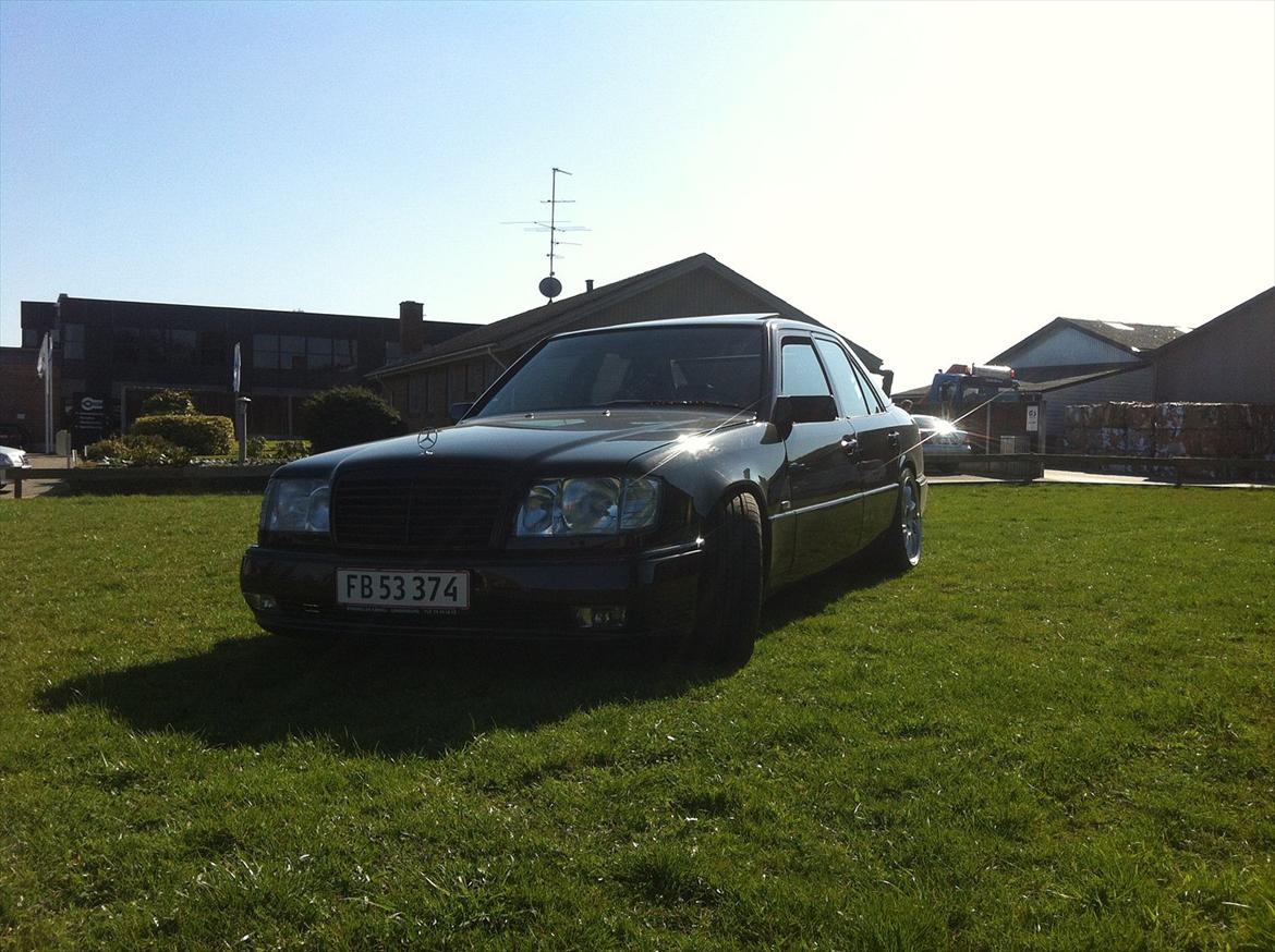 Mercedes Benz W124 300E-24 billede 16