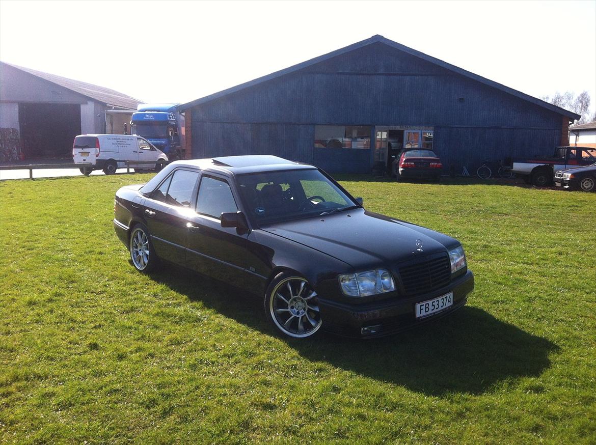 Mercedes Benz W124 300E-24 billede 18