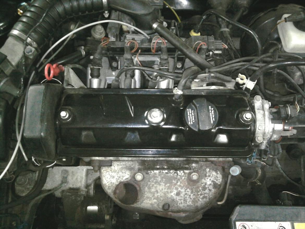 VW Polo Coupé GT (DØD :/ ) - sortmalet ventildæksel billede 3