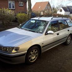 Peugeot 406