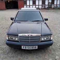 Mercedes Benz W201  190E  2,0 Aut