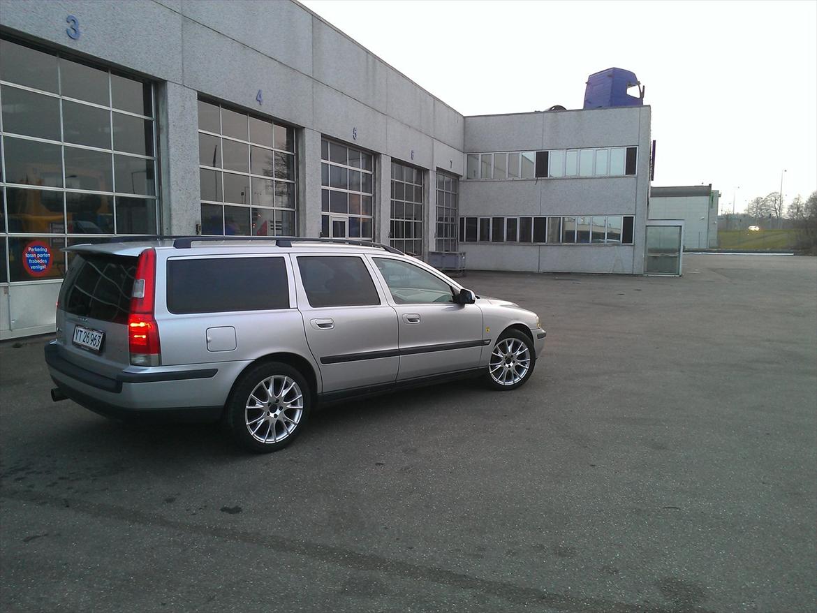 Volvo V70 T5 billede 8