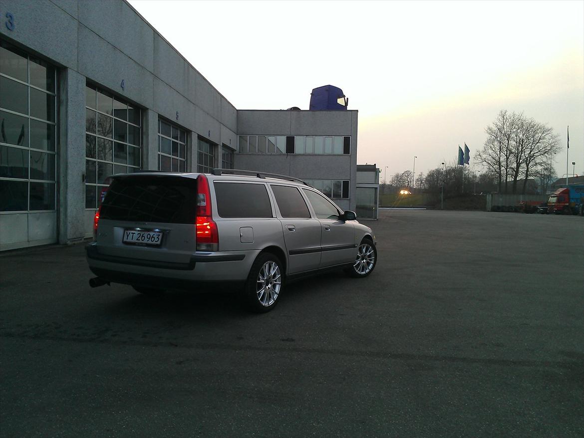 Volvo V70 T5 billede 9