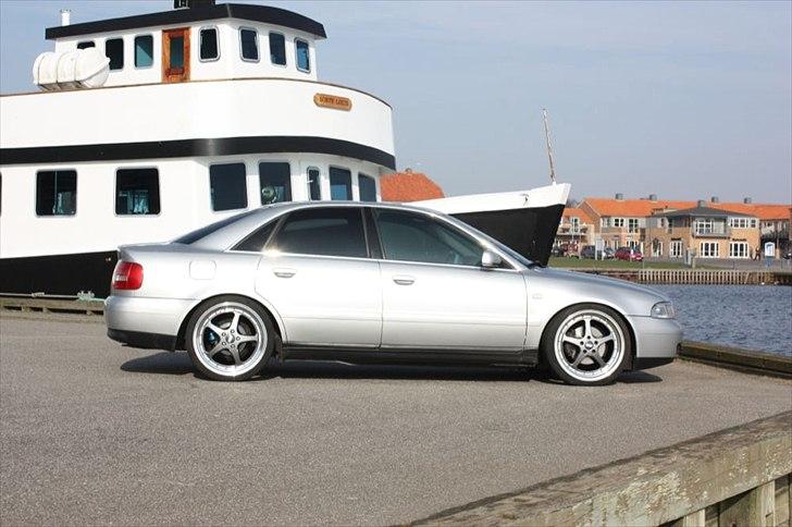 Audi A4 Turbo billede 2