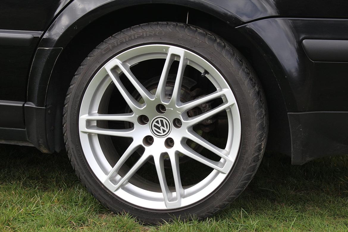 VW Passat 1.9 TDi SOLGT billede 3