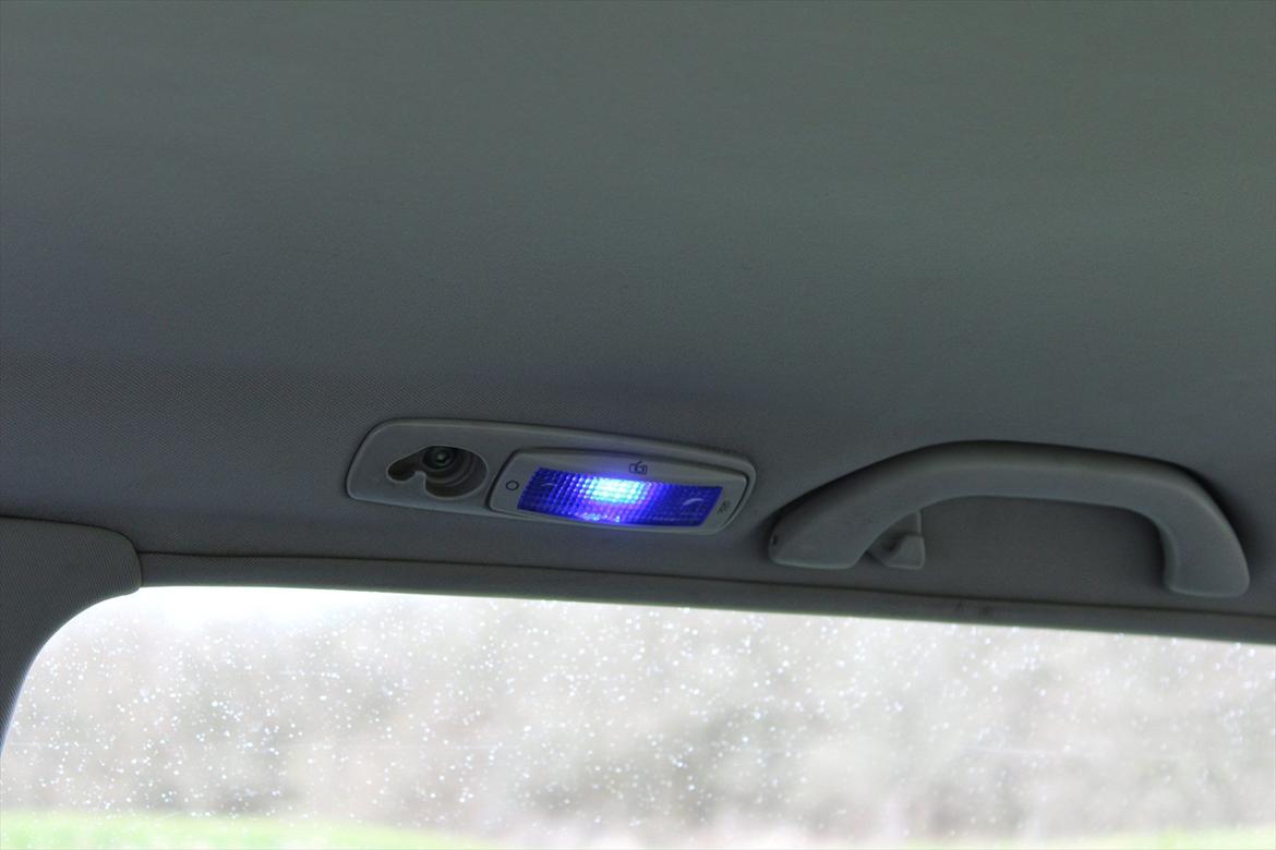 VW Passat 1.9 TDi SOLGT - Blå Led pære  billede 9