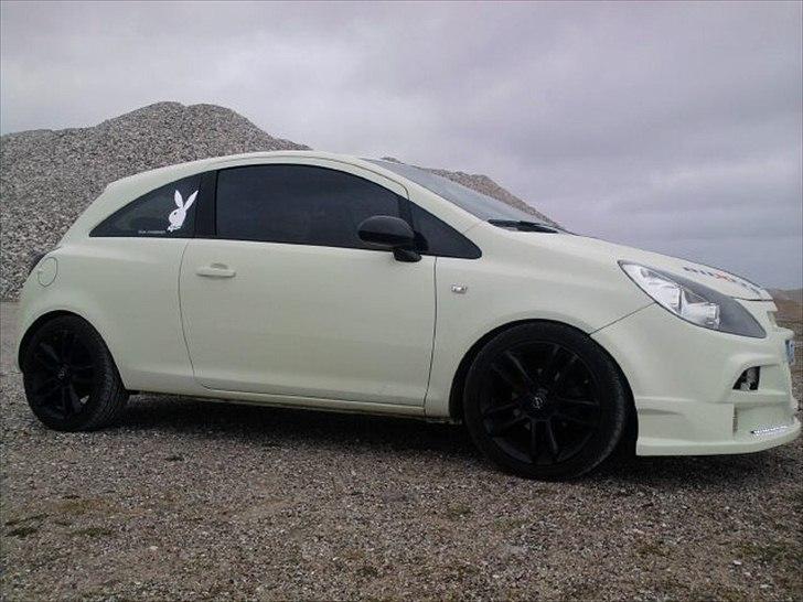 Opel Corsa D sport "solgt" billede 3