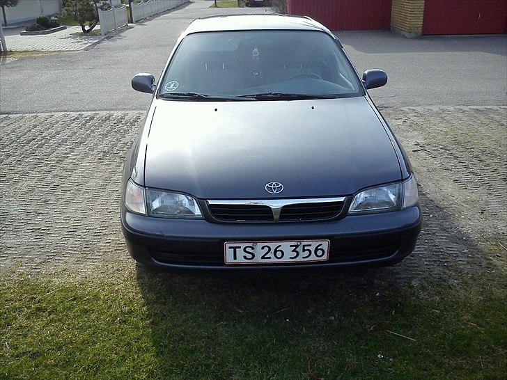 Toyota Carina E 1,6 16v billede 1