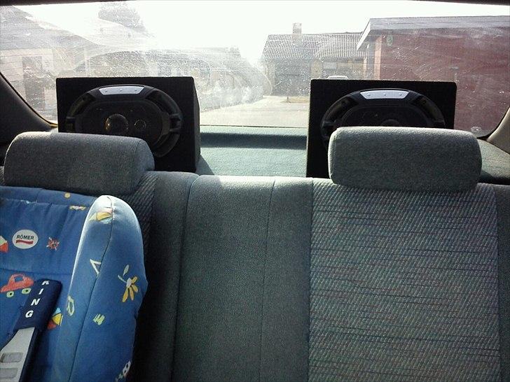 Toyota Carina E 1,6 16v billede 4