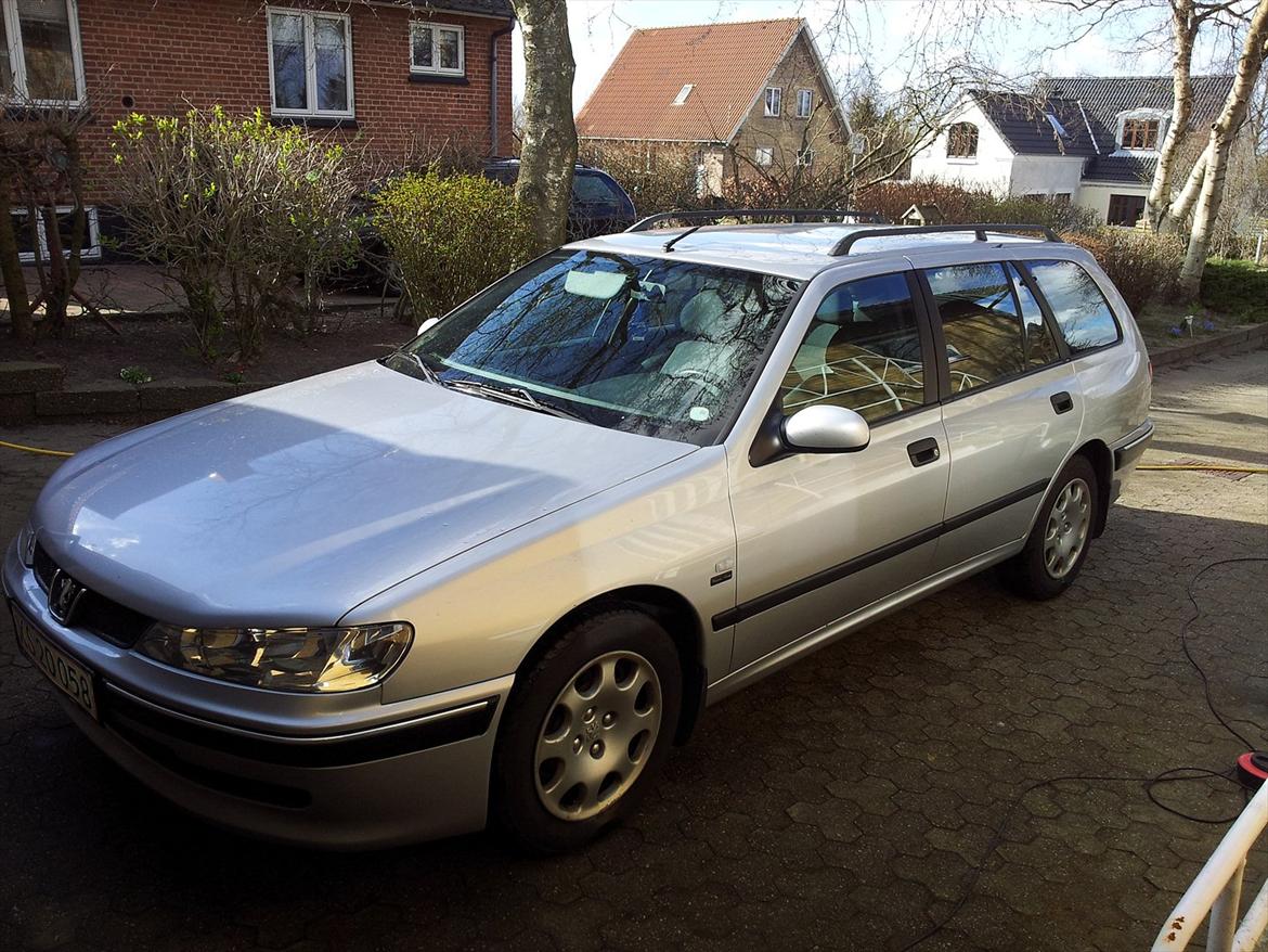 Peugeot 406 billede 1