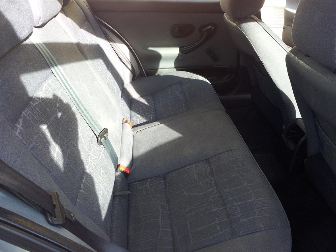 Peugeot 406 billede 10