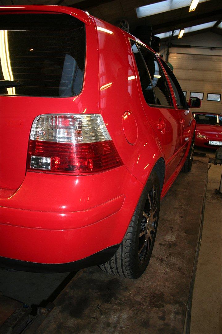 VW Golf IV Highline billede 2