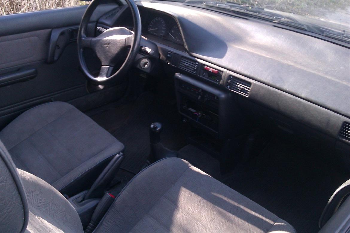 Mazda 323 LX 1.3 16v billede 8
