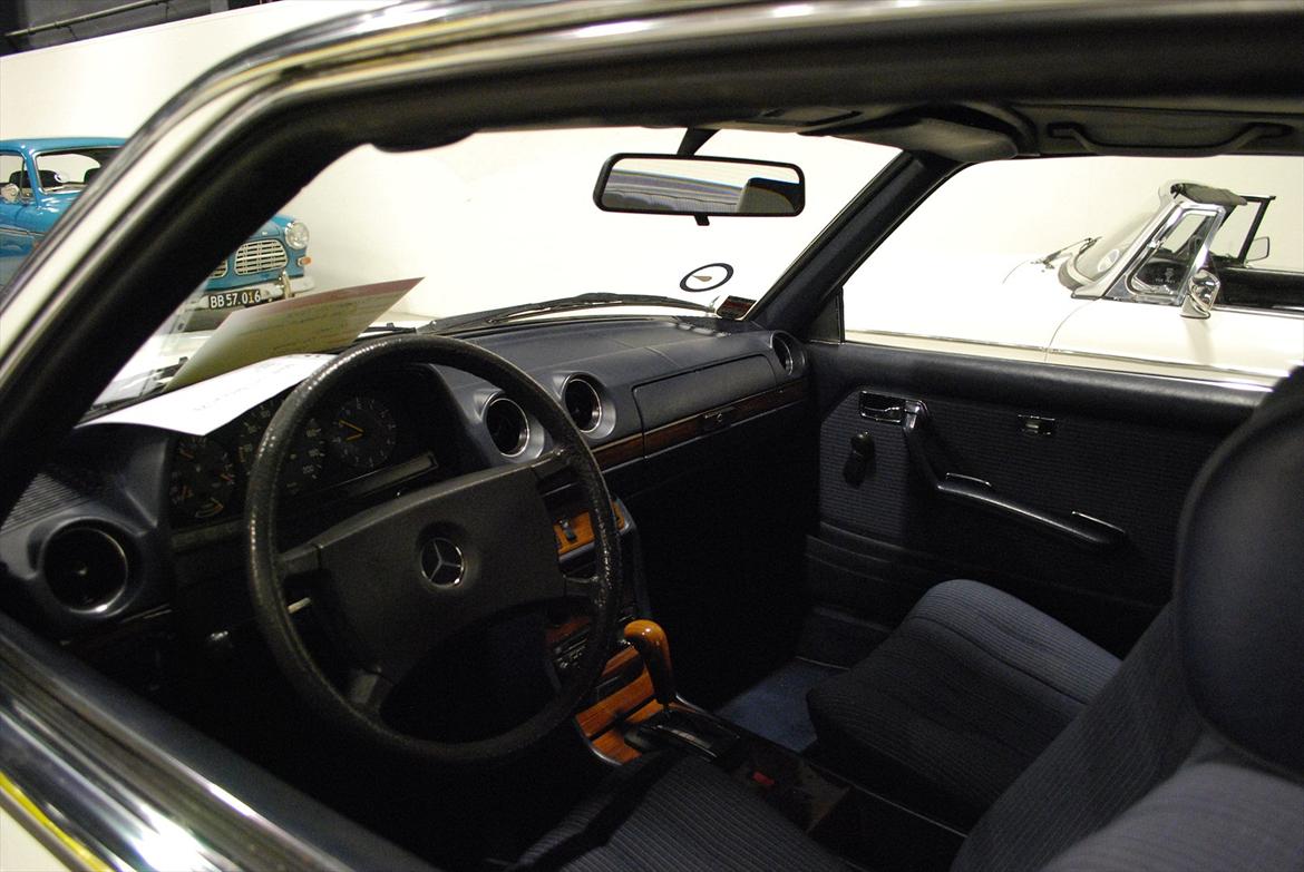 Mercedes Benz 123 230CE - saelges  billede 9