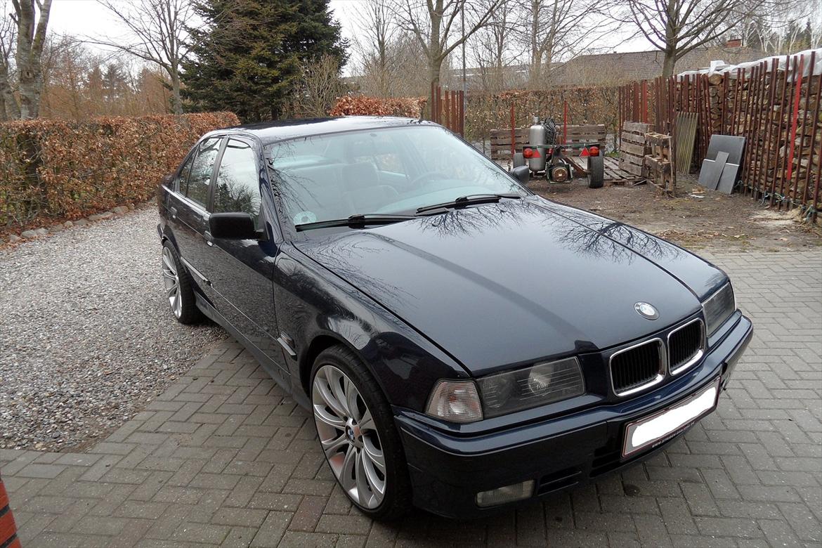 BMW e36 320i billede 2