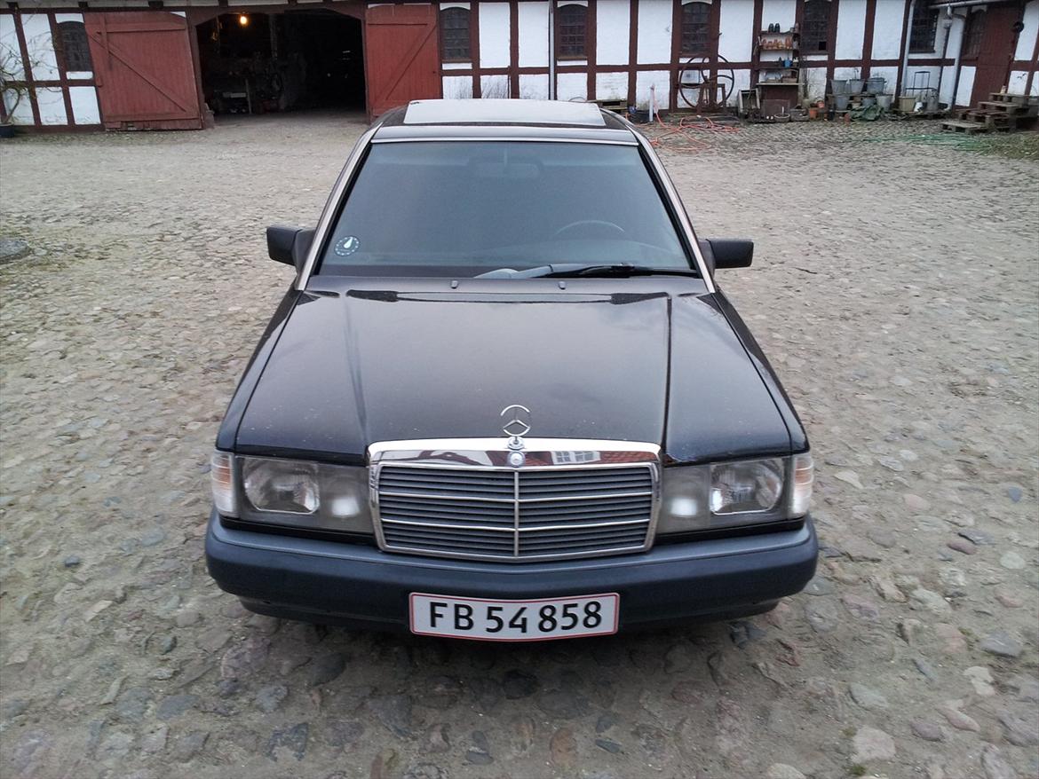 Mercedes Benz W201  190E  2,0 Aut billede 2