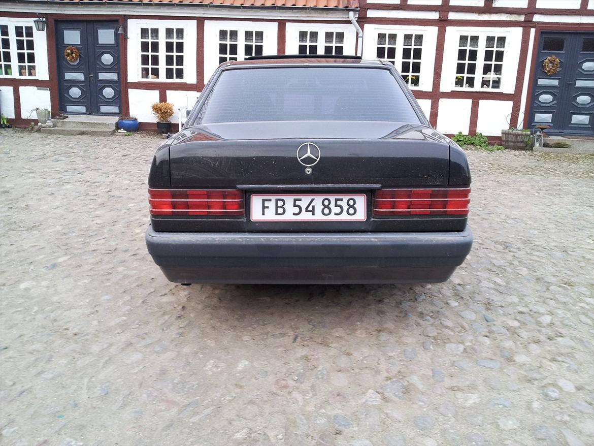 Mercedes Benz W201  190E  2,0 Aut billede 8