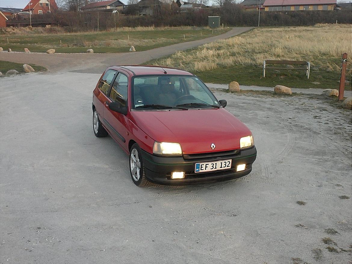 Renault clio tidl bil billede 1