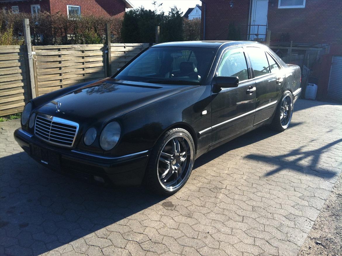 Mercedes Benz W210  billede 1