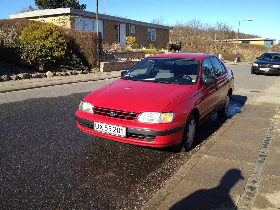 Toyota Carina E billede 4