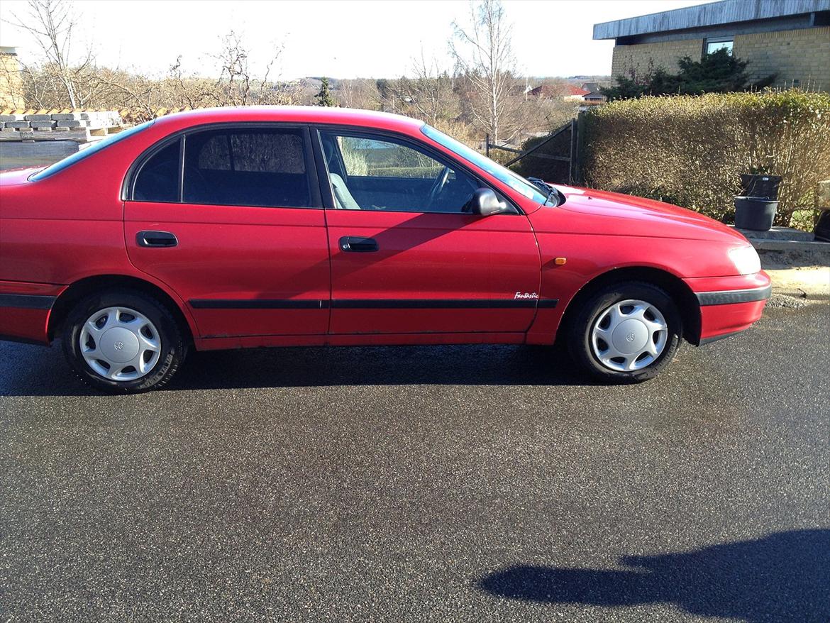 Toyota Carina E billede 6