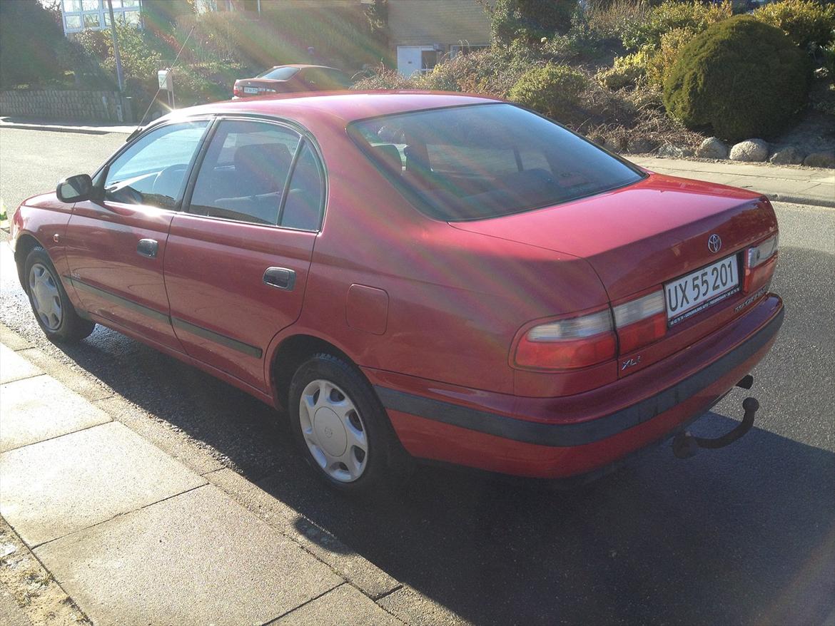 Toyota Carina E billede 10