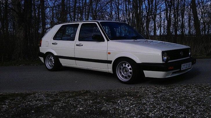 VW Golf 2. 1,6. GL. 4 dørs.  ( SOLGT ) billede 18