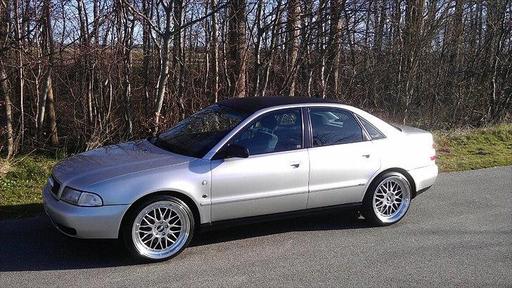 VW Golf 2. 1,6. GL. 4 dørs.  ( SOLGT ) - Min helårs bil, audi A4 b5 2,6 V6 billede 20