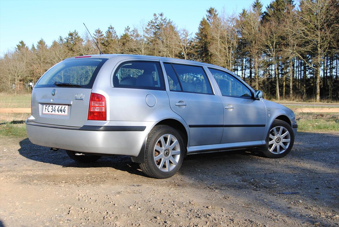 Skoda Octavia Combi billede 2