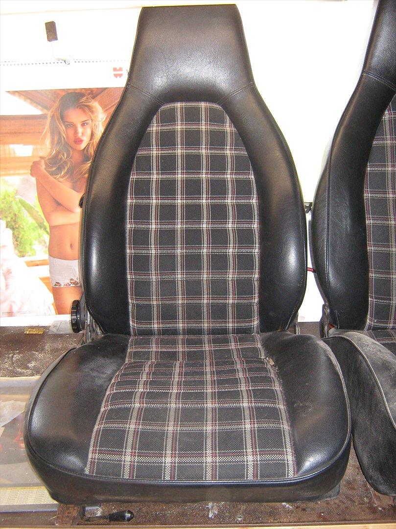 VW Passat 1 Surfer Edition - Porsche sæder der er ved at få ny nappa og skum på. billede 12