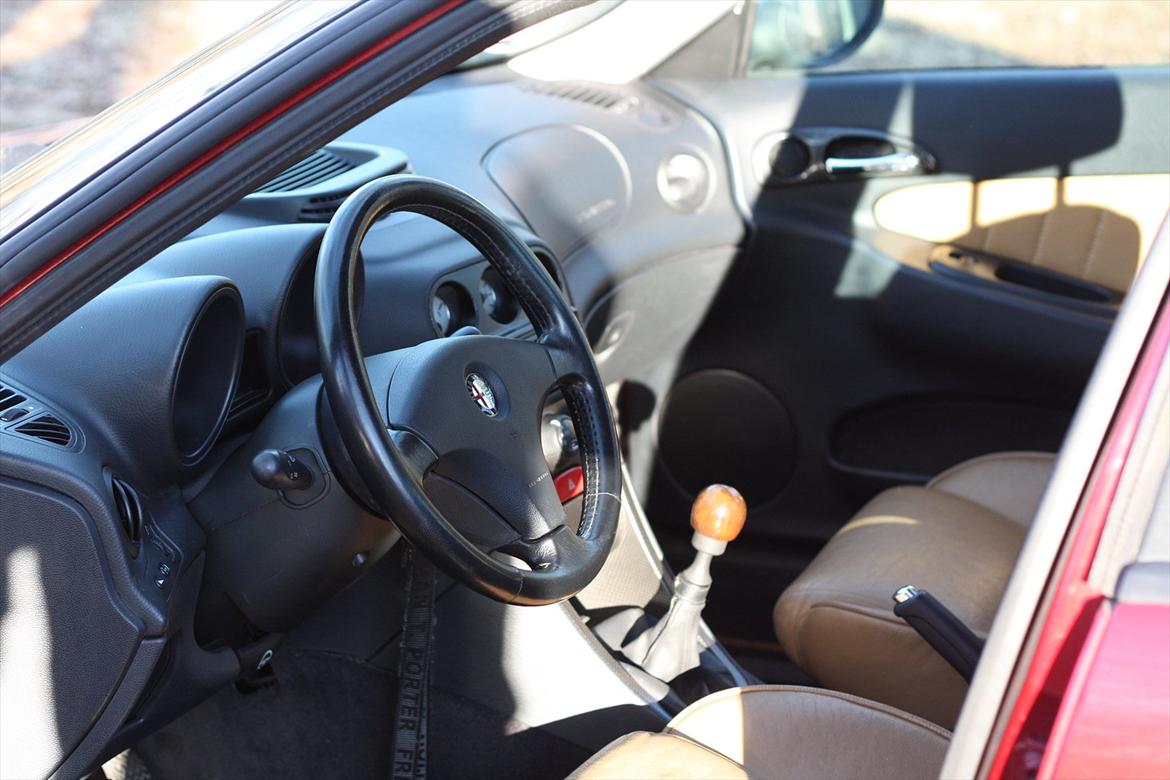 Alfa Romeo 156 2,5 V6 24V - Uoriginalt men lækkert læderindtræk billede 9