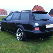 Audi .A4 2,6 V6 AVANT