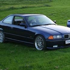 BMW E36 318is coupe