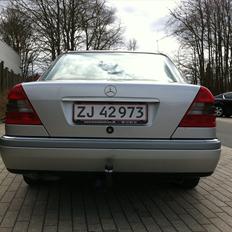 Mercedes Benz C250 