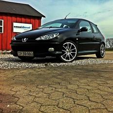 Peugeot 206 GTi 2.0 16V