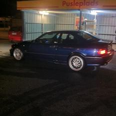 BMW E36 318is coupe