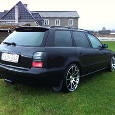 Audi .A4 2,6 V6 AVANT