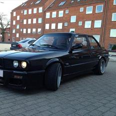 BMW e30 2,5 24V